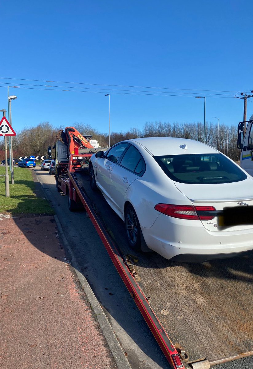 PSOS_Ayrshire's tweet photo. Officers from across Ayrshire &amp; @PolScotVol taking part in a division wide  Road Safety Initiative funded by @ChSupt_Ayrshire  

Today’s focus is in @AyrshireNPolice 

So far we have 

Issued 14 speeding FPN
Reported 1 x No Ins 
Seized 1 x Car

The teams are still on patrol. https://t.co/b23IMRQ0Ij