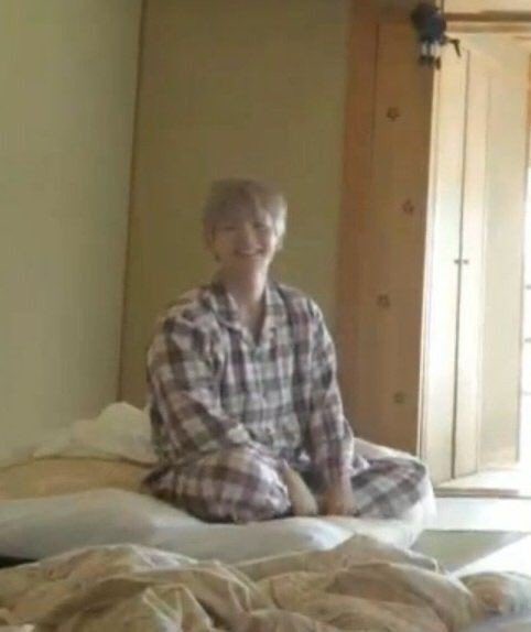 uwugeniusexo's tweet photo. سلام
دیده میشم یا نه
ایندفعه ببینم ایمپرشنم صفره میرم محو میشم دیگه نمیام

@weareoneEXO @B_hundred_Hyun @layzhang https://t.co/Bv1Qcf46hY