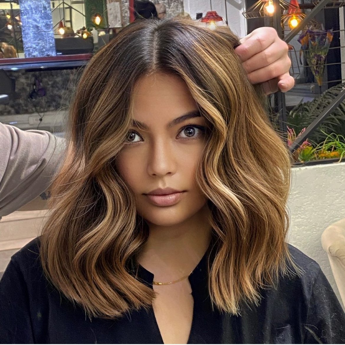 TheBEACHWAVER's tweet photo. Monday Boss Mode: good hair, don't care✨
📸: @hairbyoguz thanks for tagging us! Tag @thebeachwaver for the chance for your Beachwaver creations to be featured ✨
#hair #hairinspo #hairgoals #hairstyle #waveyhair #glamhair #glamstyle #hairlook https://t.co/Fqtk2yrmi5