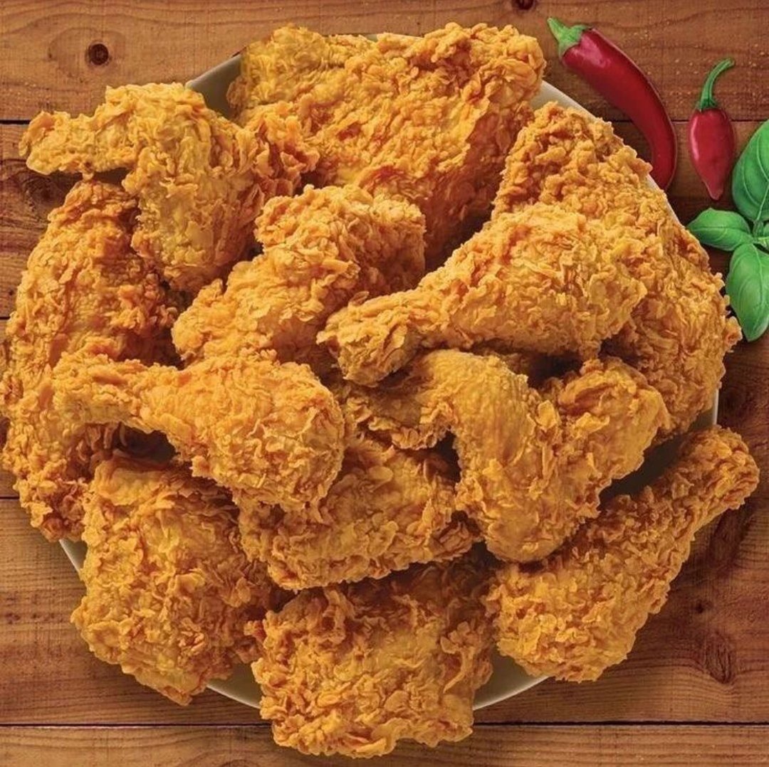 shimcharming_'s tweet photo. Since your mama killed another chicken tonight, let's have a family chicken party tonight. 🍗🍗🍗🍗
@sncwpierce @nctleojeno @changminnkr https://t.co/6rOWUPy79w