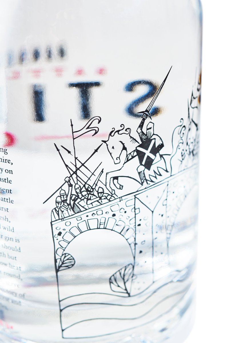 StirlingDist's tweet photo. Have you noticed the #artwork on our #gin bottles? Edinburgh artist @RitchieCollins_ created them for us. Having previously owned an art gallery &amp; whisky shop on the banks of #LochLomond, distillery owners Cameron and June were keen to have some Scottish artwork on their bottles. https://t.co/dTU5n4IH48