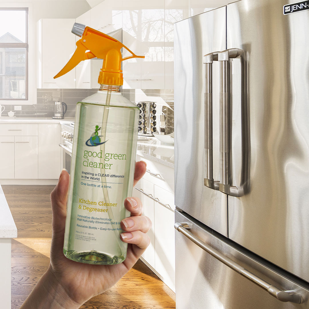 goodgreenclean's tweet photo. Need a little more elbow grease to clean those fingerprints off the fridge? 🖐

Our Kitchen Cleaner &amp; Degreaser will get the job done! ✨

🚚FREE Shipping!🚚

🏆"Best Surface Starter Kit of 2021” by Better Homes &amp; Gardens! 🏆

https://t.co/vEBQxI1dzT

#kitchencleaner #greenclean https://t.co/fdHGWiMqc9
