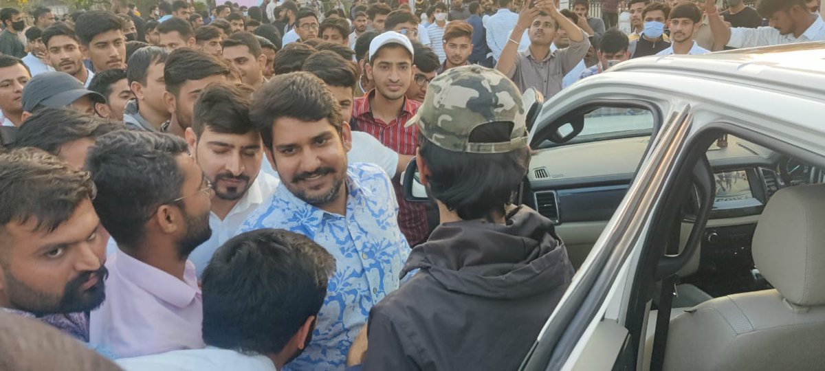 मेरा मुख्यमंत्री जी से निवेदन है की मुख्य परीक्षा सिलेबस संशोधन के बाद अभ्यर्थियों को कम से कम 3 महीने का समय और दिया जाए जिससे प्रशासनिक सेवा की तैयारी कर रहे इन युवाओं को परीक्षा की तैयारी के लिए पूरा समय मिल सके। <a href="/SachinPilot/">Sachin Pilot</a> <a href="/ajaymaken/">Ajay Maken</a> <a href="/GovindDotasra/">Govind Singh Dotasra</a> #RASMAINSPOSTPONE