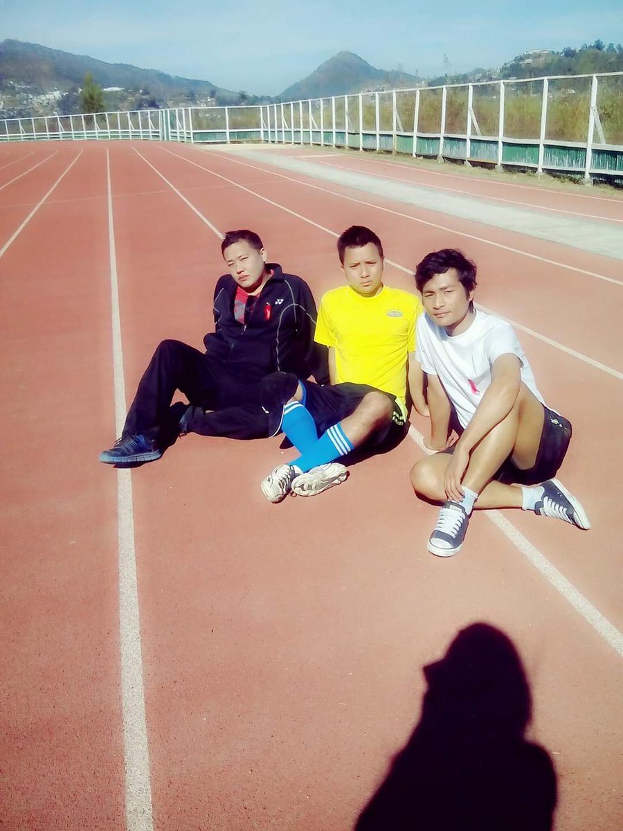 ralte_ela's tweet photo. Today I will do what others won't,so tomorrow I can't accomplish what others can't....🤓🤓🤓 https://t.co/4mbFT9H5fP
