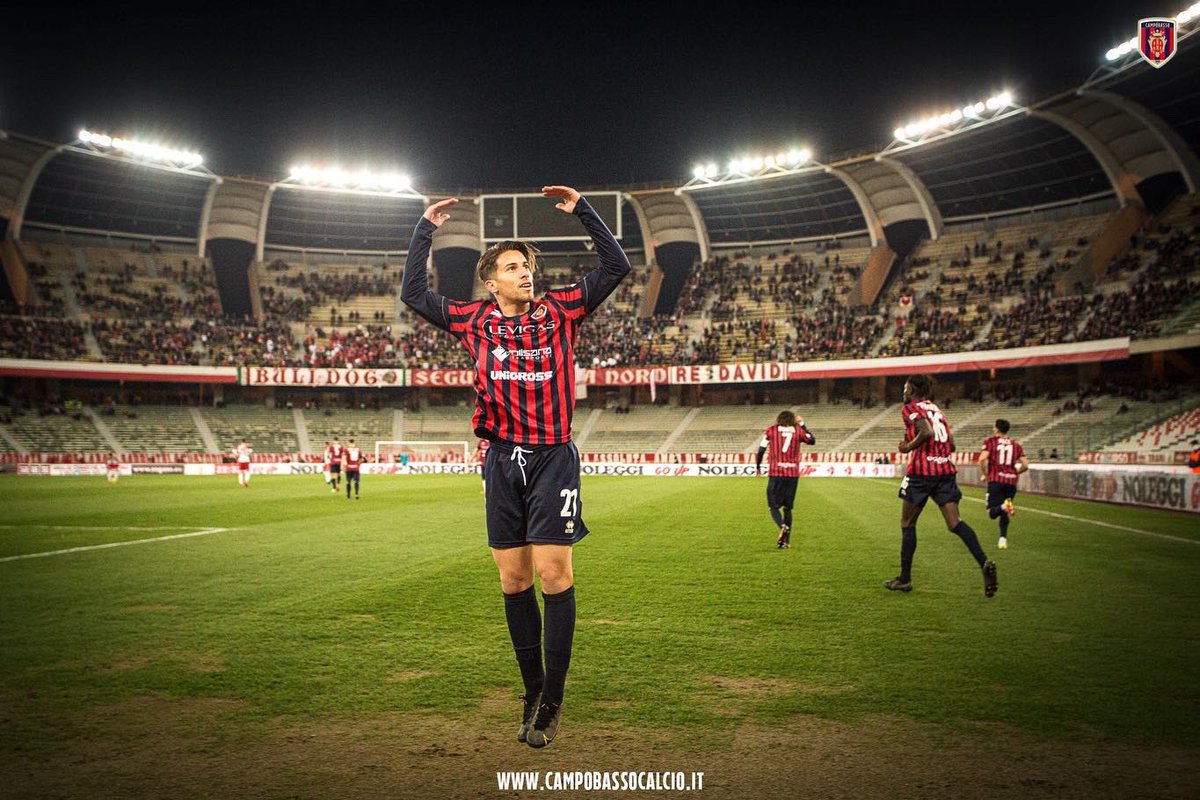 sscampobasso's tweet photo. 🔴🔵 Moments from #BARCAM
Alcuni dei momenti più belli della partita di Bari!
#legapro
#seriec
#campobasso https://t.co/GBM9iX8AiD