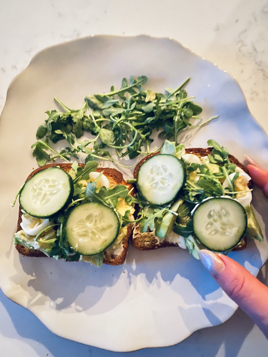 LWA_Ashley's tweet photo. #Breakfaststories loaded “toastie” with avocado, cucumber, quail egg, greens, with sea salt + red pepper flakes https://t.co/JO2bhFfyor
