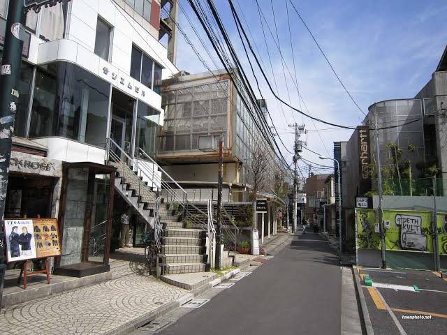 ageplusage's tweet photo. @maramu69 チャプター俺もよく行ったなぁ
C型肝炎とは知らなかった 
あの当時は本当に楽しかった ここが俺のルーツ
アメカジがやっぱり好きやわ https://t.co/QoCci7Q5qW