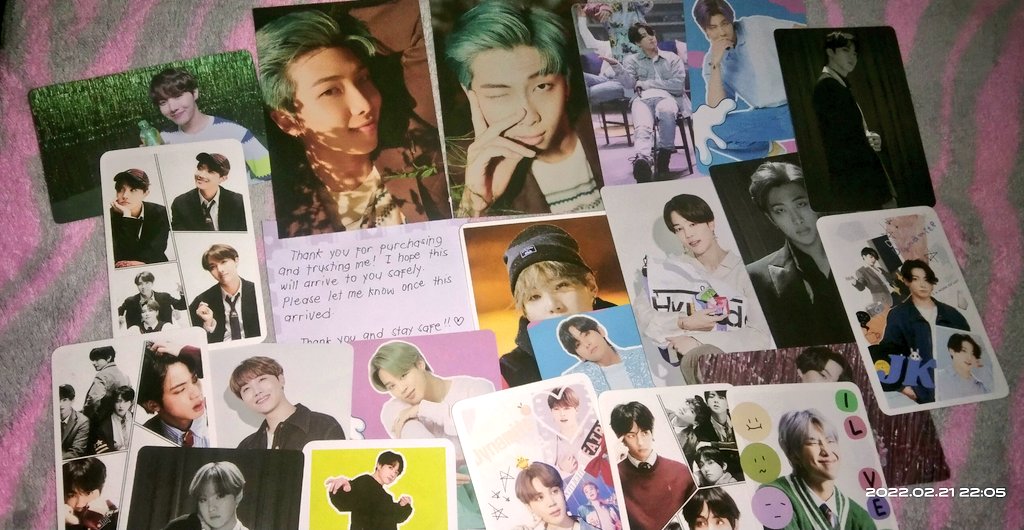 yoongjinnie_'s tweet photo. Got this from @sun_suncart for a very steal price! TYSM for super secured packaging.. walang kawala tlga.. 😁  naka uwe ng safe sakin si joonie! 😍😍😍 Thanks also sa nag uumapaw na pa freebies! Super love it!      💜💜💜 Till next.. 

#sun_sunlove https://t.co/Is1A0f6yrG