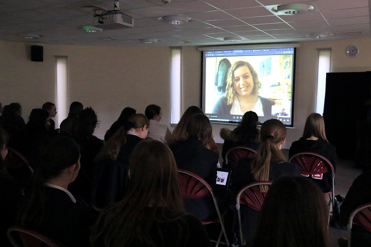 NorwichHigh's tweet photo. This lunch time we were joined by @NorwichHighMFL alumnae who have gone on to include Modern Foreign Languages in their education and careers post Norwich High. Thank you to all! #MotherLanguageDay @GDSTAlumnae #LanguageCultureWeek https://t.co/gjjEdxeeWX