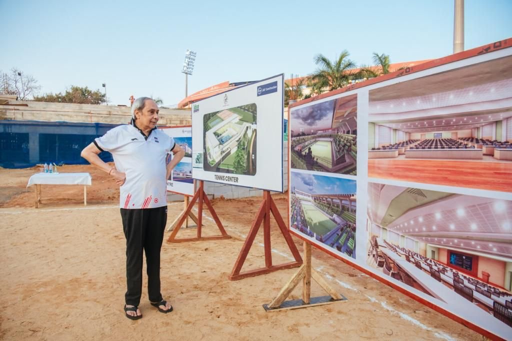 Naveen_Odisha's tweet photo. Reviewed the work of India’s first indoor athletic stadium; indoor aquatics stadium, Tennis Centre, staff accommodation &amp; Hockey HPC being built at #KalingaStadium. They will further bolster sports ecosystem, further cementing #Odisha's position as the #SportsCapitalOfIndia. https://t.co/3ED6iyocaD