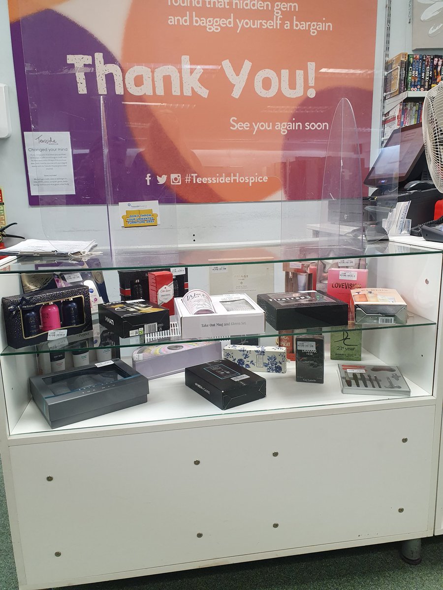 Last minute gifts 🥳
Pop into coulby we have brand new gifts for all 
Rock bottom prices ££ ❤
#charityretail #teesside hospice