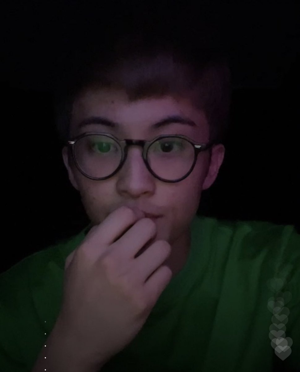 LOOKSMKL's tweet photo. ig live #MARK https://t.co/EPWyJ8h42k