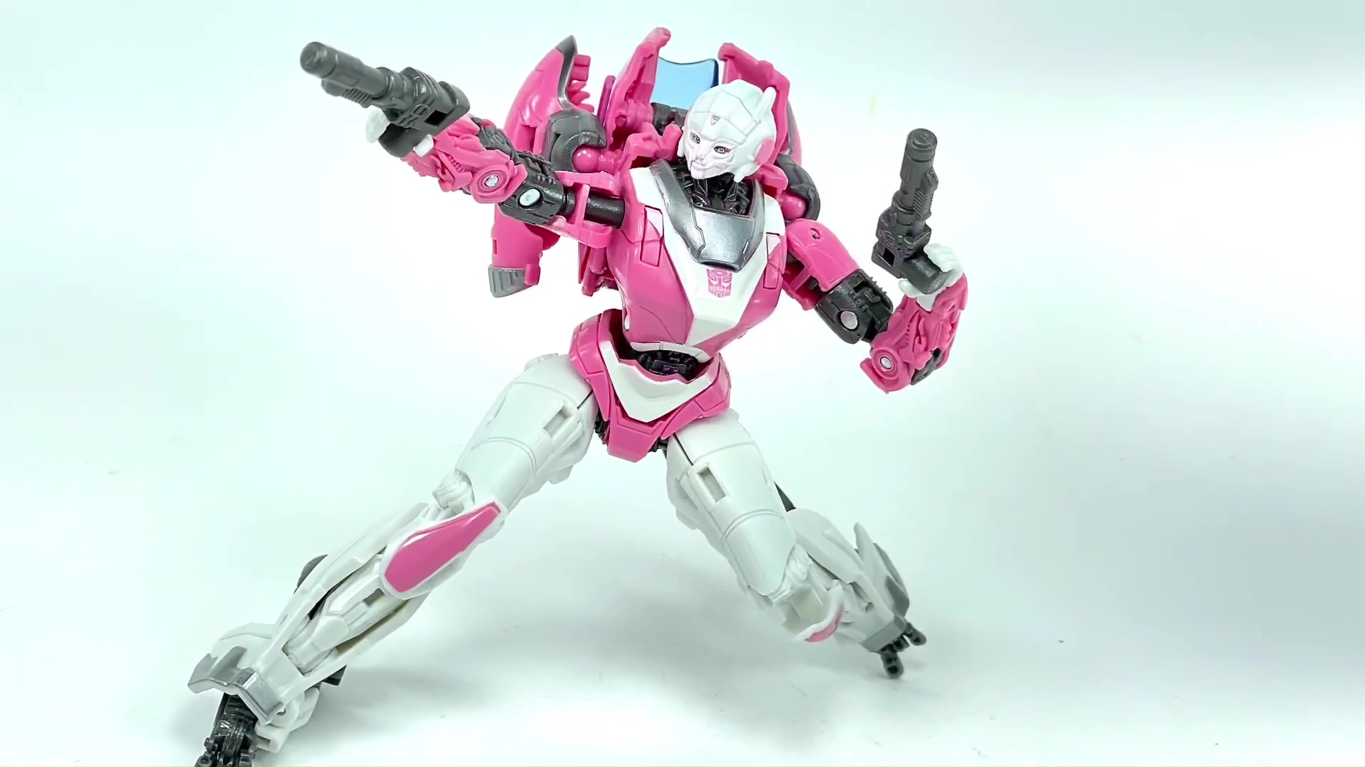 Arcee - Transformers Toys - TFW2005