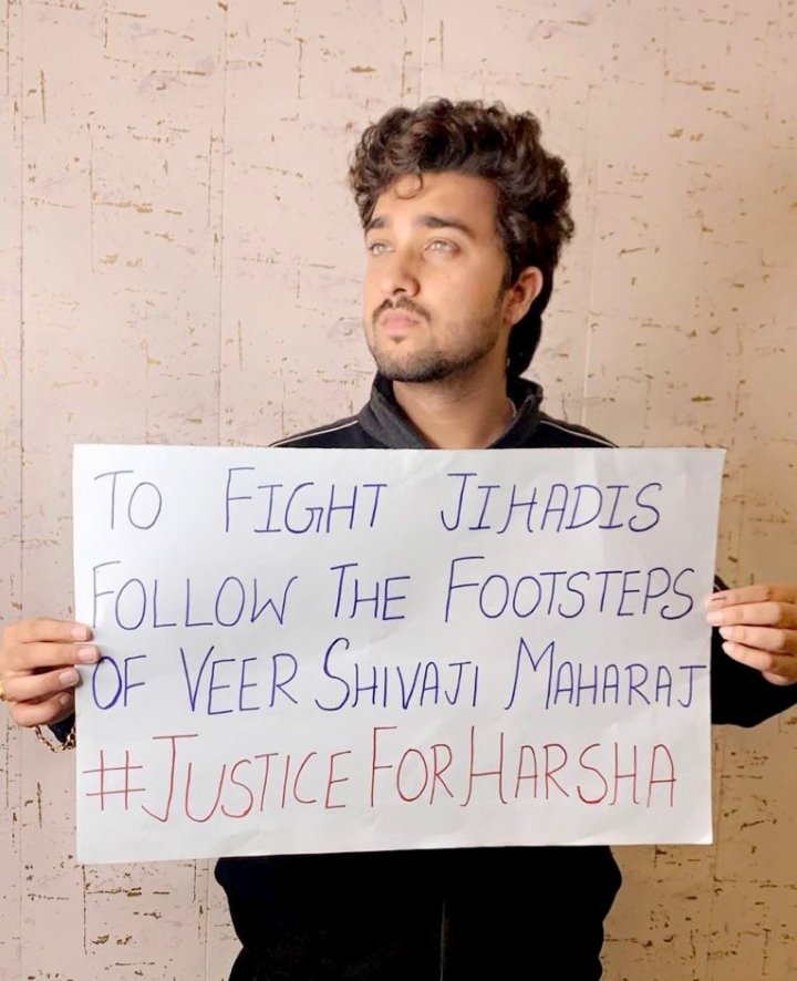 Karanpartap01's tweet photo. #Harsha got death for Supporting Common Dress Code. 

Still Hindus are intolerant!

#JusticeForHarsha #BajrangDal https://t.co/KNar1cgGWA