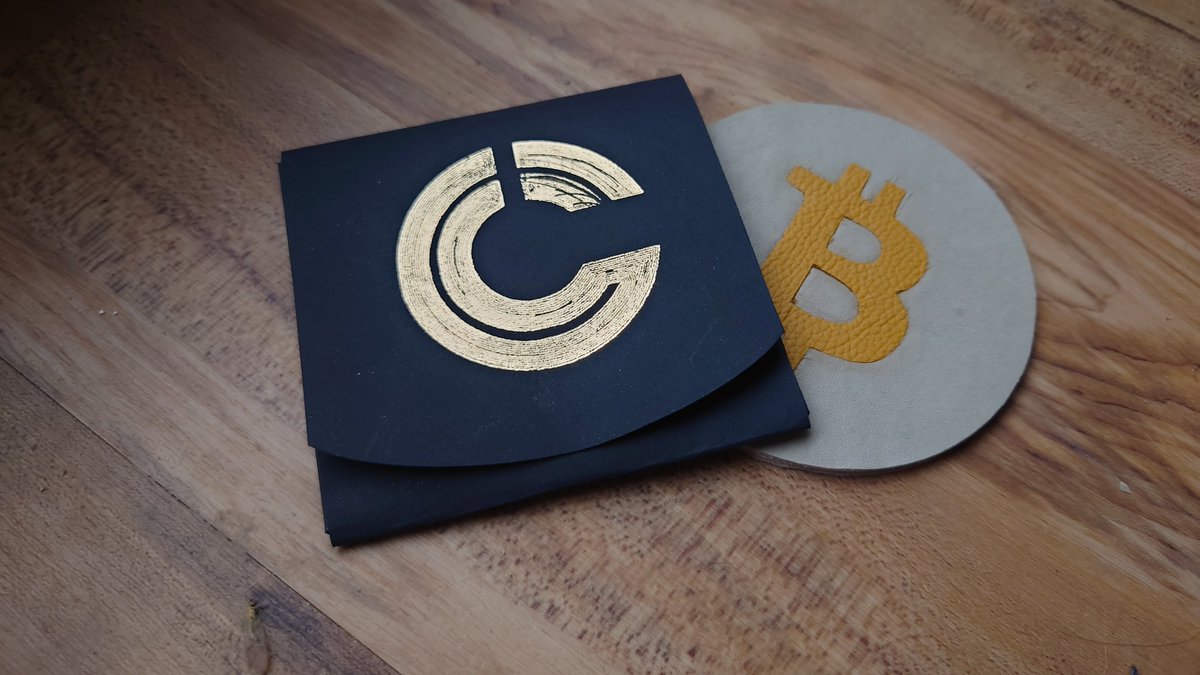 coaster_crypto's tweet photo. Working on the perfect product packing for the #cryptocoasters 😎🧡
Still a prototype, but what do you think
#NFT 
#womeninnfts
#onewomanshow https://t.co/jU3po13mno