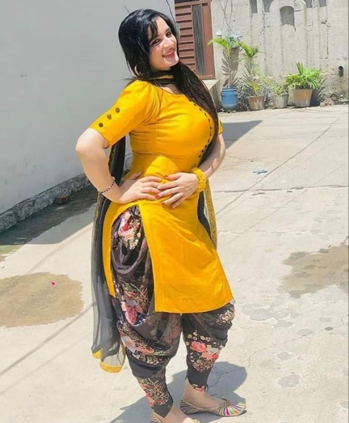 AnnuUMT's tweet photo. چھ سات لڑکوں سے دھوکہ کھانے کے بعد اب محبت سے بھروسہ اٹھ را ہے میرا 😐😑 🤧 https://t.co/lDwzTCGztD