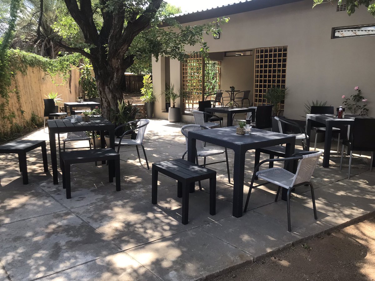 VisokaKitchen's tweet image. Nothing beats that beautiful tree shade from the sun any day, all day while you enjoy a lovely traditional meal as you hear the birds chirping. 🥺such beauty can not be explained by experienced. So why not pass by Visoka Kitchen in #Minestone serving lunch from 12noon til late