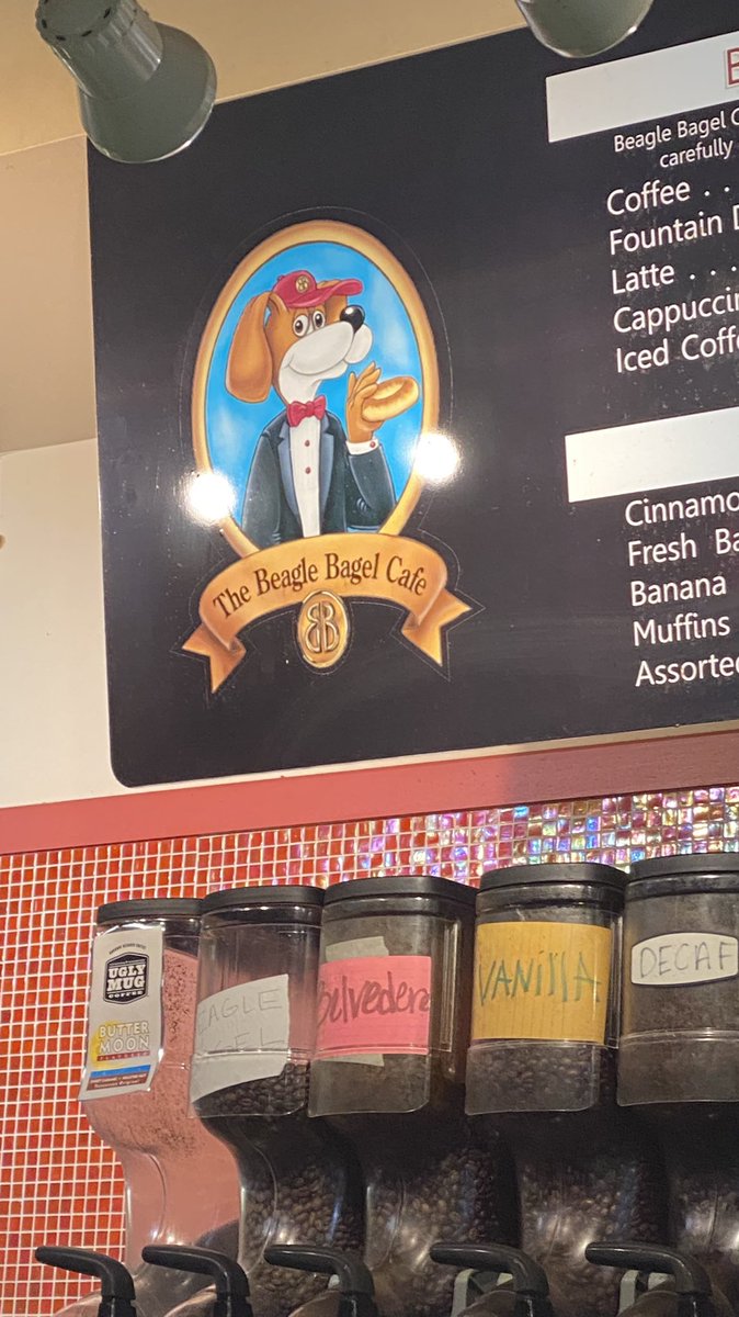 chuckagautier's tweet photo. Well, finally came out of my zip code to stop by and see @beaglebagelanne and she’s not in this am. At least the rest of the staff at BB is getting my Monday rolling! #DrivingMsDaisy #MondayMotivation https://t.co/mrgzqhit3T
