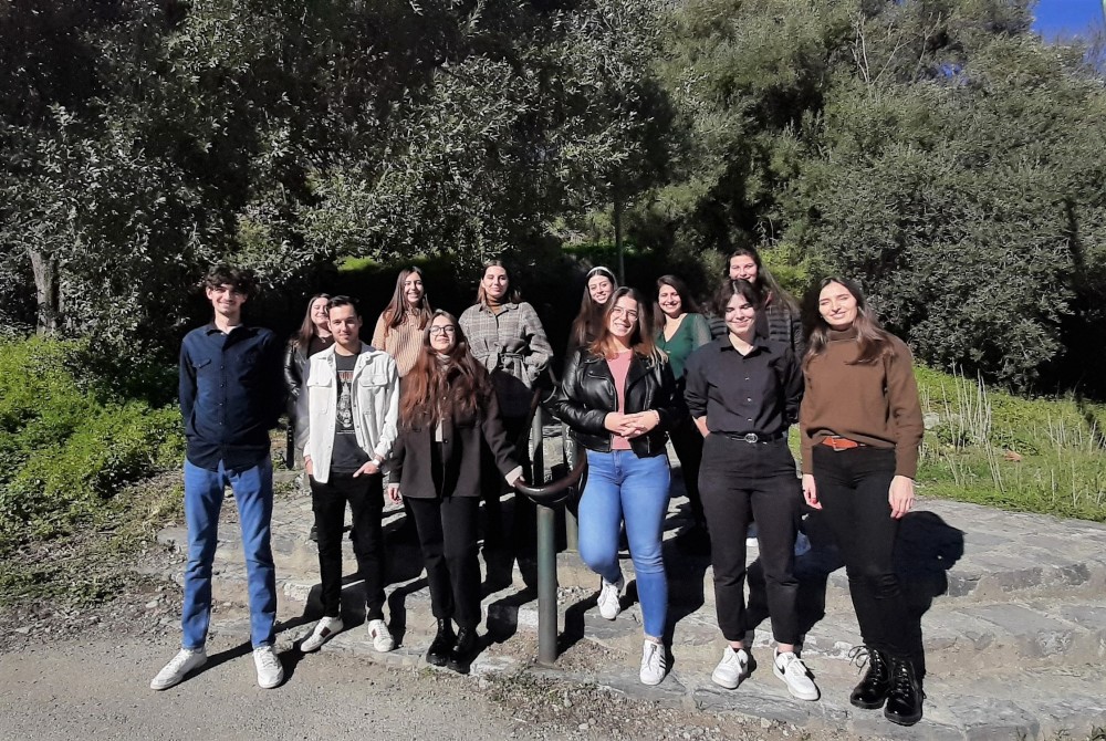 Corse_Matin's tweet photo. Giranduloni : un voyage à Milan pour valoriser l'immortelle https://t.co/IAvAKeaLgL https://t.co/wkvfQksUxn