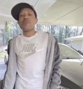 Moonbag_orgTT's tweet photo. Wayne: Money Marc let me get $10. You seen my gurl she a freak she be suckin errrrrrbody dick😂😂😂  #LongLiveWayne https://t.co/r87VoxkYFi