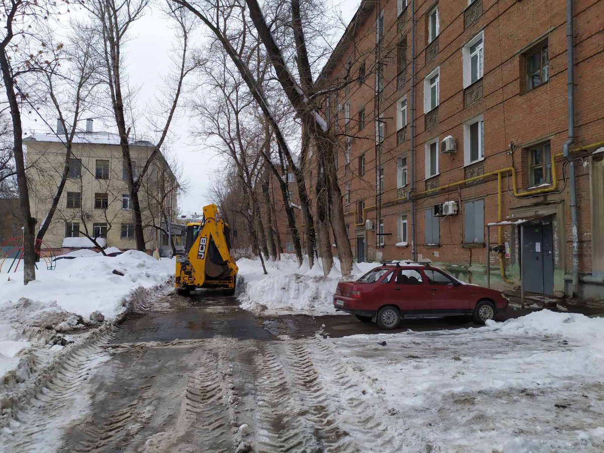 ukoookompas's tweet photo. 21.02.22г. Проводится механизированная уборка снега на прилегающей территории по адресу: ул. Металлургов, 87

@gkh_kir63 @adm_kir63 @Rudakov_i_a https://t.co/aeNjSItOY1