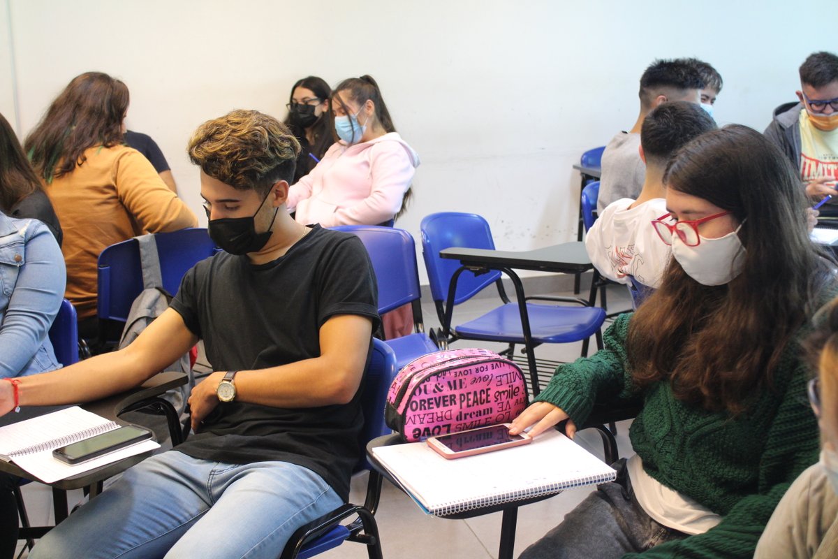 unimoreno's tweet photo. 👩‍🏫 HOY | Los #ingresantesUNM tuvieron clases presenciales y recorrieron el Campus universitario.

📝 Pudieron conocer las instalaciones de la #UNM y tuvieron un espacio para realizar consultas sobre el #COPRUN y la vida académica en general. https://t.co/eBy2zvqpTN