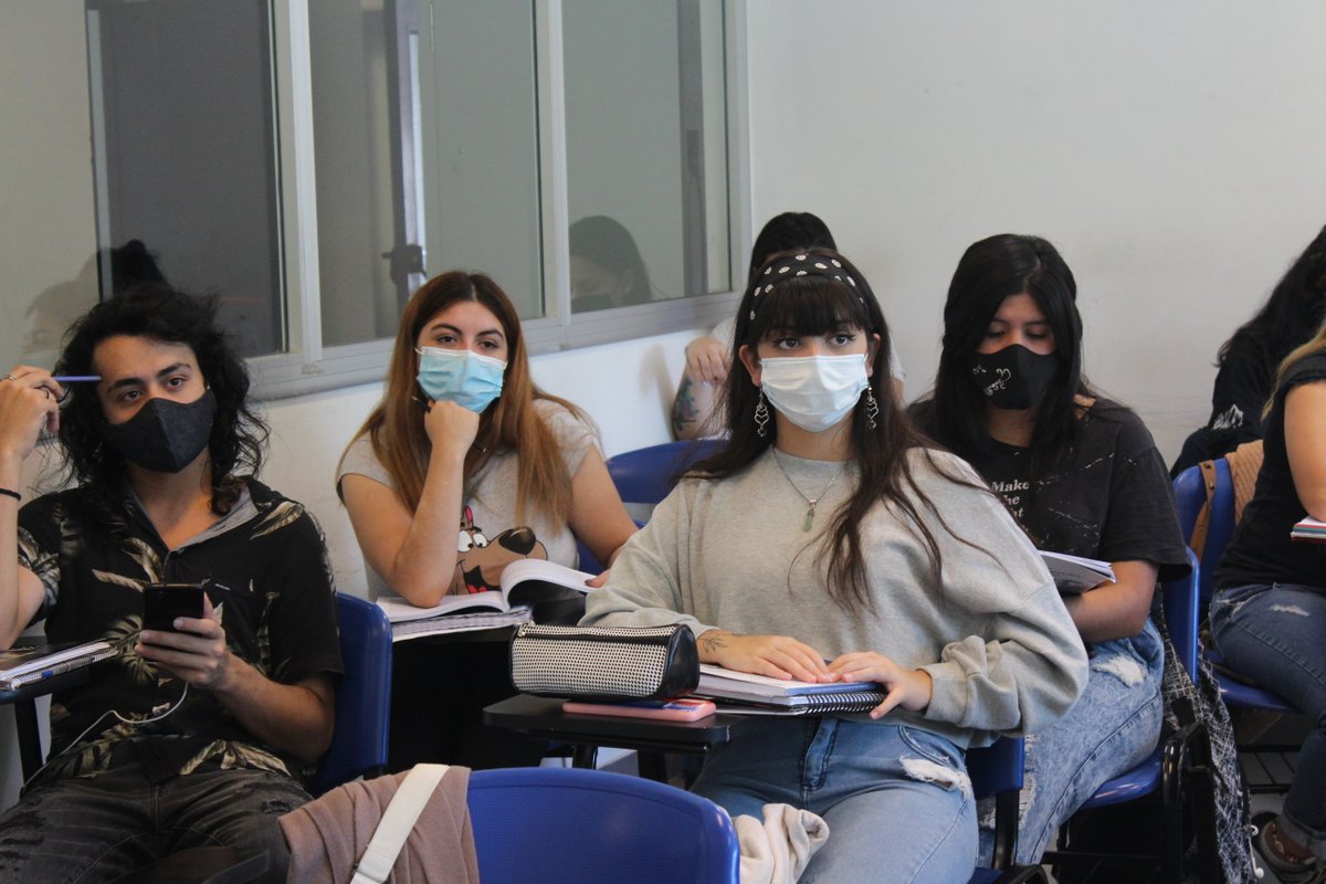 unimoreno's tweet photo. 👩‍🏫 HOY | Los #ingresantesUNM tuvieron clases presenciales y recorrieron el Campus universitario.

📝 Pudieron conocer las instalaciones de la #UNM y tuvieron un espacio para realizar consultas sobre el #COPRUN y la vida académica en general. https://t.co/eBy2zvqpTN