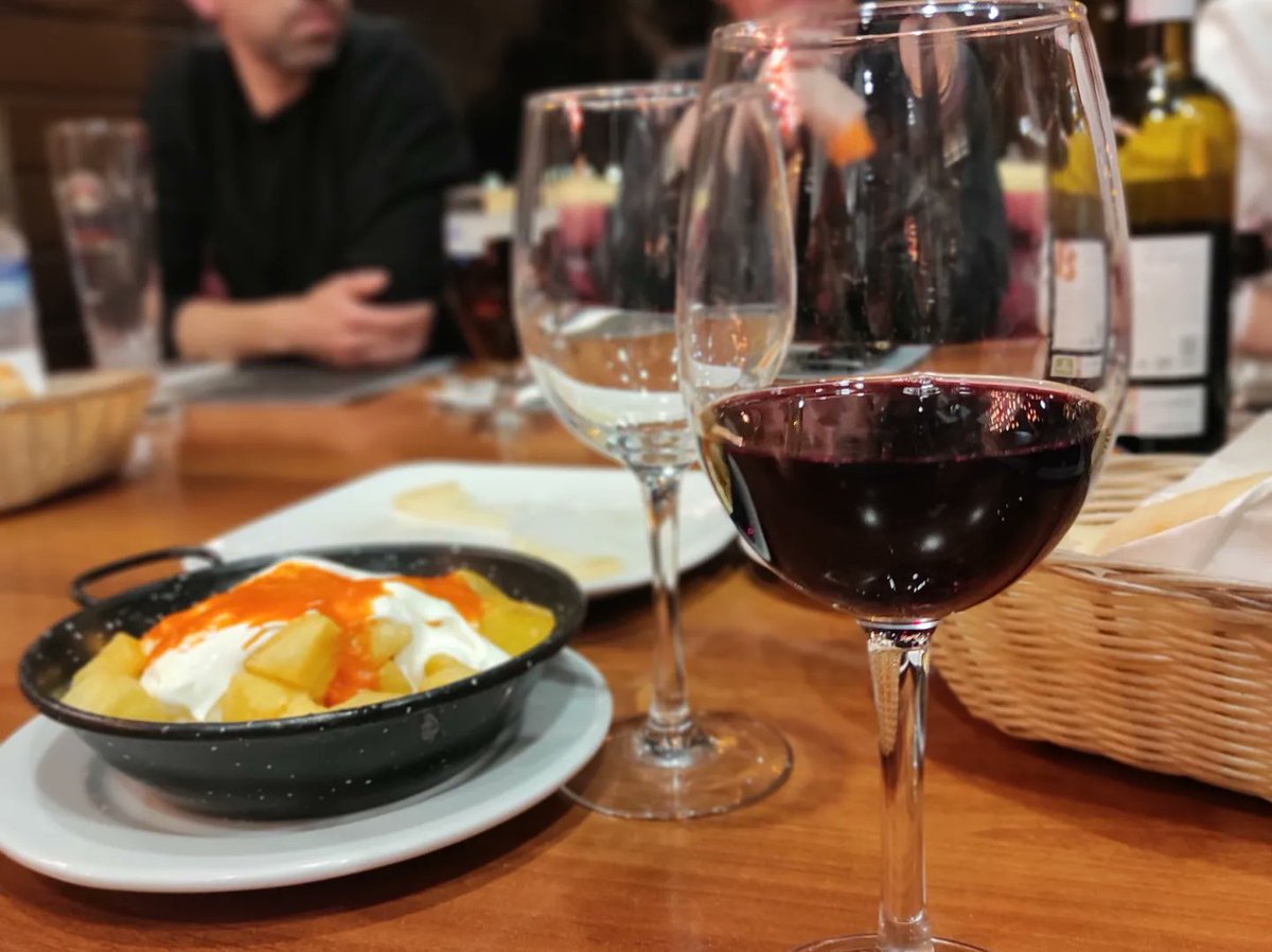 Este find no hemos competido, pero el viernes al fin pudimos celebrar la primera Cena de Navidad. 
Sabemos q no son fechas, pero en diciembre decidimos aplazarla por la delicada situación sanitaria, así q le debíamos la visita a uno de nuestros patrocinadores, #londoncafelogrono