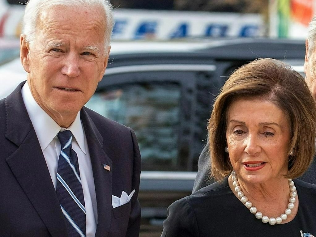 On #PresidentsDay, we honor the presidents who put service over self in order to make America a more perfect union. 

We salute President <a href="/JoeBiden/">Joe Biden</a>, a man of vision, courage and empathy who works tirelessly to honor the Constitution and build a better future For The People. –NP