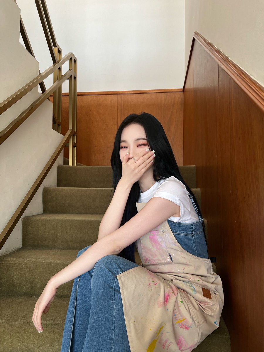 ujiminphoria's tweet photo. She’s so dear to me☹️💙 https://t.co/i6dq2M8U0A