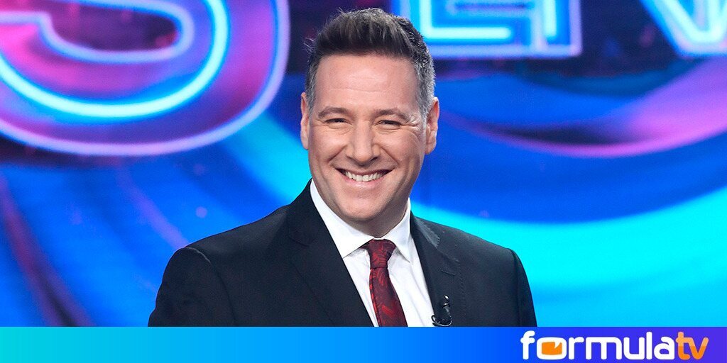 FormulaTV's tweet photo. Científicos de la Universidad de Málaga analizan el cerebro de Carlos Latre https://t.co/DU2E24kEvq https://t.co/lgR1gm3lkm
