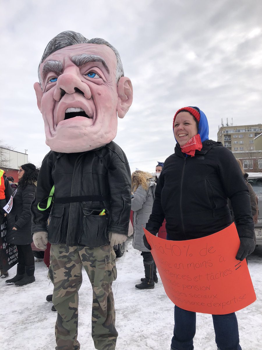 MarieCV's tweet photo. «  Le monde qui en écope le plus c’est ceux qui viennent cogner à nos portes, et il y en a de plus en plus ». Sur le manque de financement du communautaire #gatineau #tvagat https://t.co/duWOh1t3YW