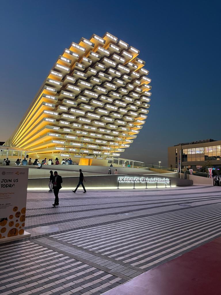 glavapu's tweet photo. С 1 октября по 31 марта 2022 года в Дубае проходит выставка «Expo Dubai 2020».

Благодаря нашей рубрике #новости_от_мастерских у нас появилась возможность отправиться туда вместе с начальником ТППМ ЗАО Людмилой Машинской.

Подробнее: https://t.co/SKfua8MXCs

#главапу #мка https://t.co/cN8ubHu4XI