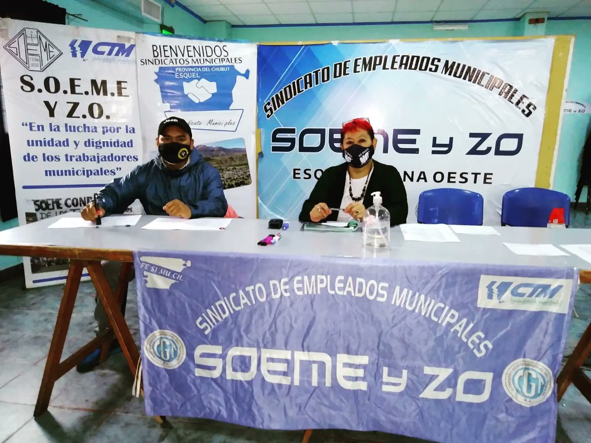 SOEMEyZO's tweet photo. SOEME y ZO comenzó con la entrega de kits escolares a sus afiliados y afiliadas 
https://t.co/wJXdmksx9r https://t.co/bWGhlNgi4G