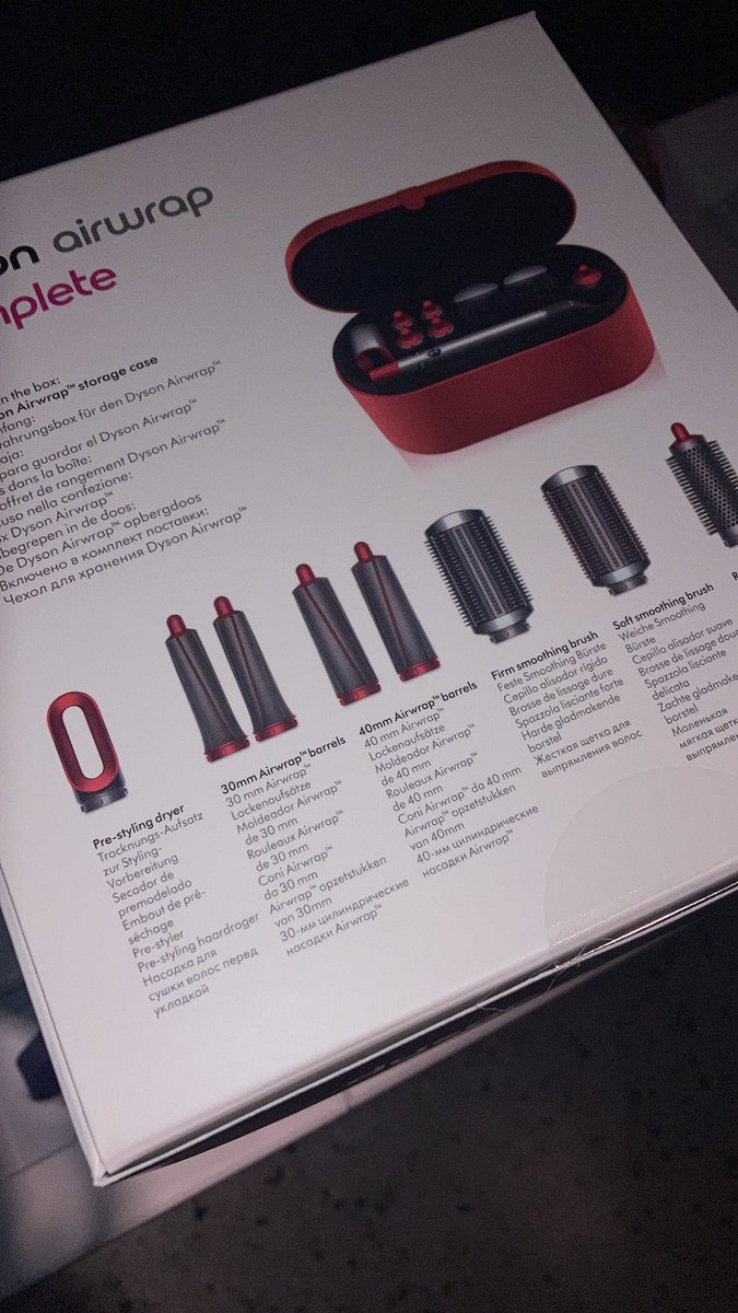 Hij is er ! bijenkorf ROTTERDAM begane grond  beauty store see ya soon maandag en Donderdag ben ik er! 💋💄dit keer red edition !