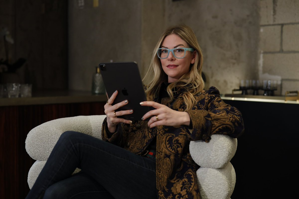 LaurenGlasses's tweet photo. Yes, this is how calm and collected and cool I look while I’m working on 2 escrows, a TIC proposal, marketing strategy and living vicariously thru @robbyfieldsla 😉
.
#dreamteam #hustleeveryday @glassesfields #glassesfields #laurenglasses #nft #homesweethome https://t.co/t5EgAXuOTB