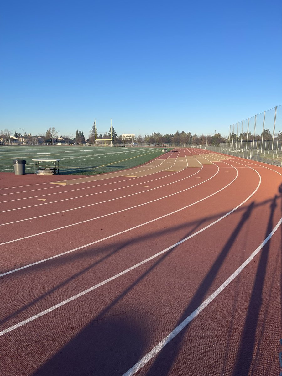 tonygates44's tweet photo. Good morning, track. How are you? #trackcoachlife #trackandfield #pghstrackandfield https://t.co/RhzDC29WzZ