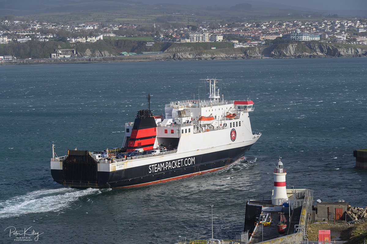 manxscenes's tweet photo. The Ben my Chree slides gracefully out of Douglas Harbour at 10.30 this morning (21/02/22) for the first time for a few days due to storm Dudley, Eunice and Franklin #isleofman #iom #iomsteampacket #manx #benmychree #iomstory #Franklin https://t.co/i2odTLCMop