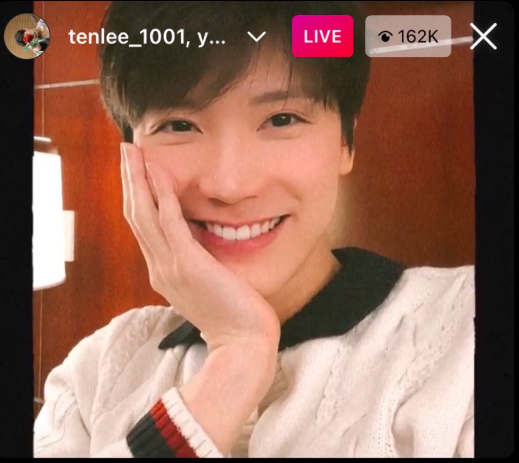 2701___ttenae's tweet photo. ม้าคแรงมากกกก ไม่มีใครรู้ว่ามาดูไลฟ์เตนล์ตอนไหน แต่ฮีนั่งดูไลฟ์เงียบๆของฮีอยู่คนเดียว ไม่เม้นไม่ขอจอยไลฟ์ ขอแค่ได้นั่งมองเธอทำตัวน่ารักไปวันๆแค่นั้นก็พอ ใครคลั่งรัก ชั้นสับสน https://t.co/dIl7rkKCde