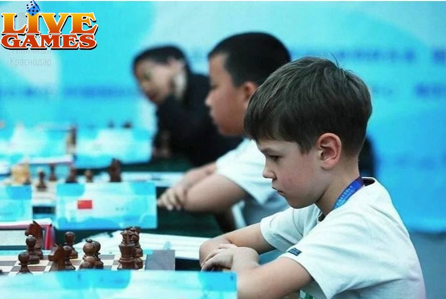 Livegames_ru's tweet photo. Школьник из Сочи стал победителем международного турнира по шахматам в Сербии. 10-летний Артём Лебедев начал играть в четыре года, а уже к восьми годам стал чемпионом мира в своей возрастной категории. https://t.co/PUnnlbnbpm