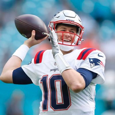 TheDTSB's tweet photo. Mac Jones plays football again in 199 days. https://t.co/Dt66fOgfaI