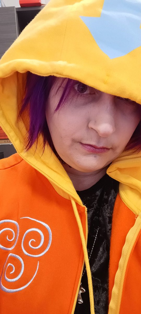 EvilAngel1679's tweet photo. Wearing my new Avatar The Last Airbender hoodie from my @theculturefly #NickBox #AvatarTheLastAirbender https://t.co/sbMiW1gJai