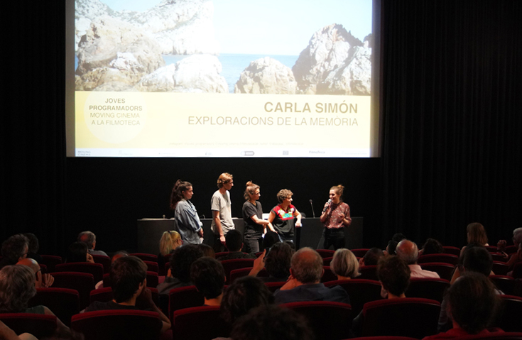 abaoaqu_'s tweet photo. Avui celebrem 10 anys de la @filmotecacat al Raval! 🎉✨
La casa del cinema, la casa on tant cinema i tanta vida hem compartit amb #cinemaencurs, #JovesProgramdors @MovingCinema_  i les sessions #Filmotecaperalesescoles
Visca! #CompartirelCinema https://t.co/q83Uf6r0NX
