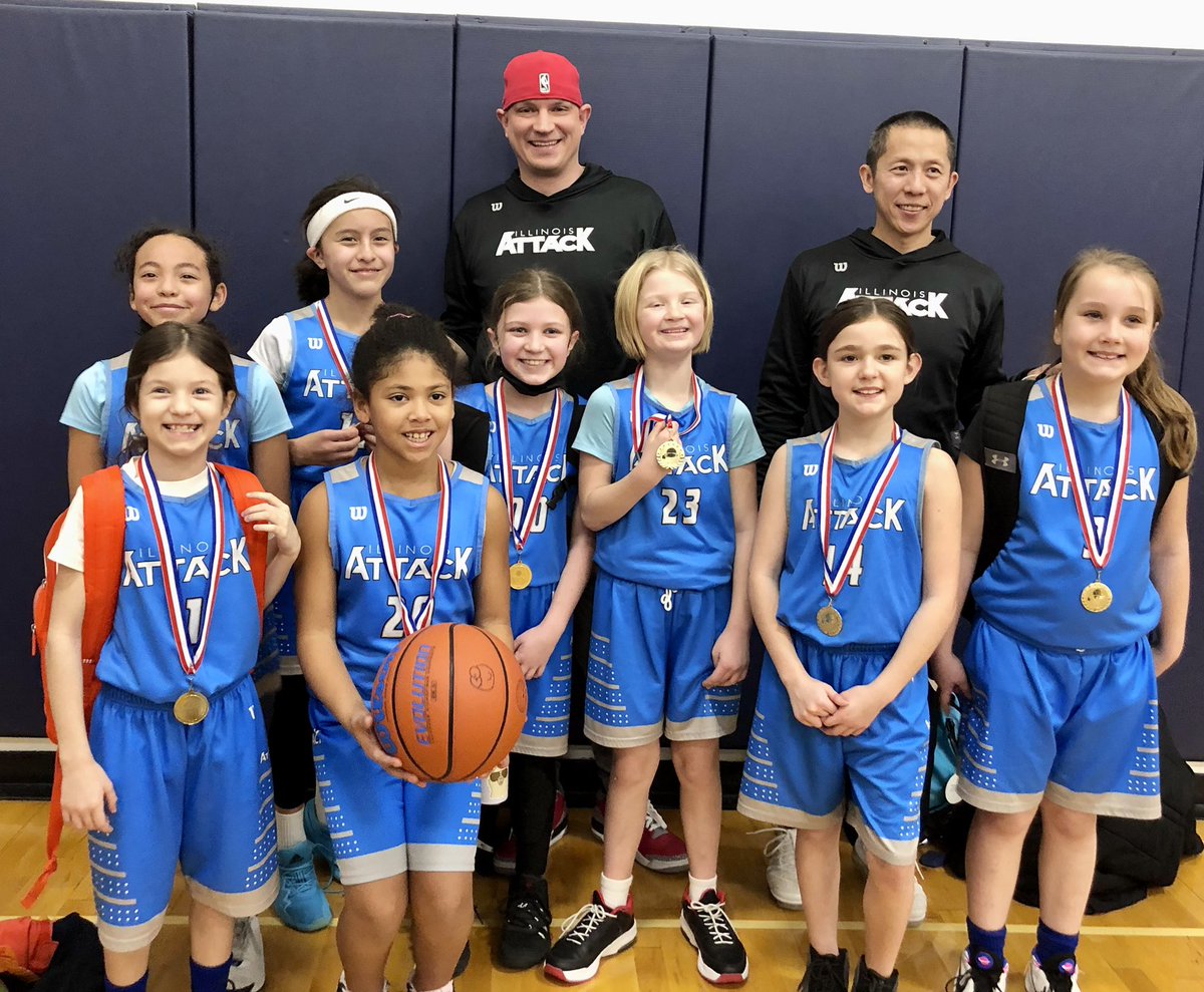 Jnewt00's tweet photo. @IllinoisAttack Proud of our 3/4 Attack girls. Went 3-1 on playoff weekend. Best part was they drained 5 of 6 FTs in last 2:00 of both close tournament games … clutch! They came to play 💪💪 🏀🏀 @SupremeCourtsIL #ladyattack https://t.co/a1hZ9e0zG8