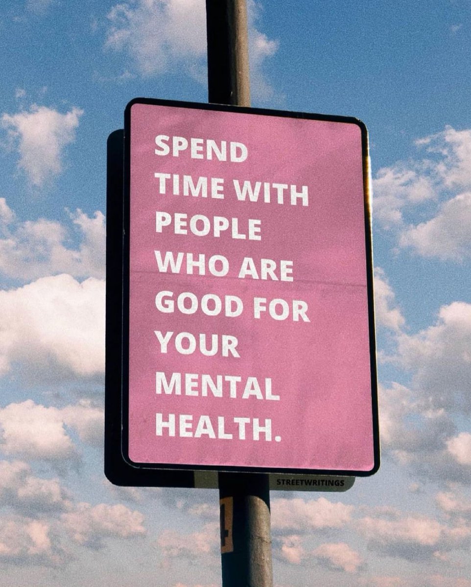 Tag your people below 💚

📸: @ streetwritings on Instagram.