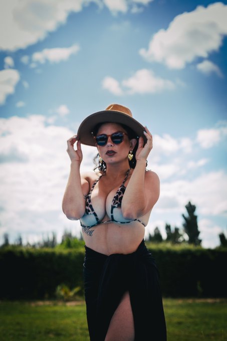 No los quiero enamorar pero ..... ❤️❤️  me regalan un RT?  👈😉  #DraMica https://t.co/LxLebNl6ZZ<a href="/tag/dramica"class="tags"><span>#dramica</span></a>