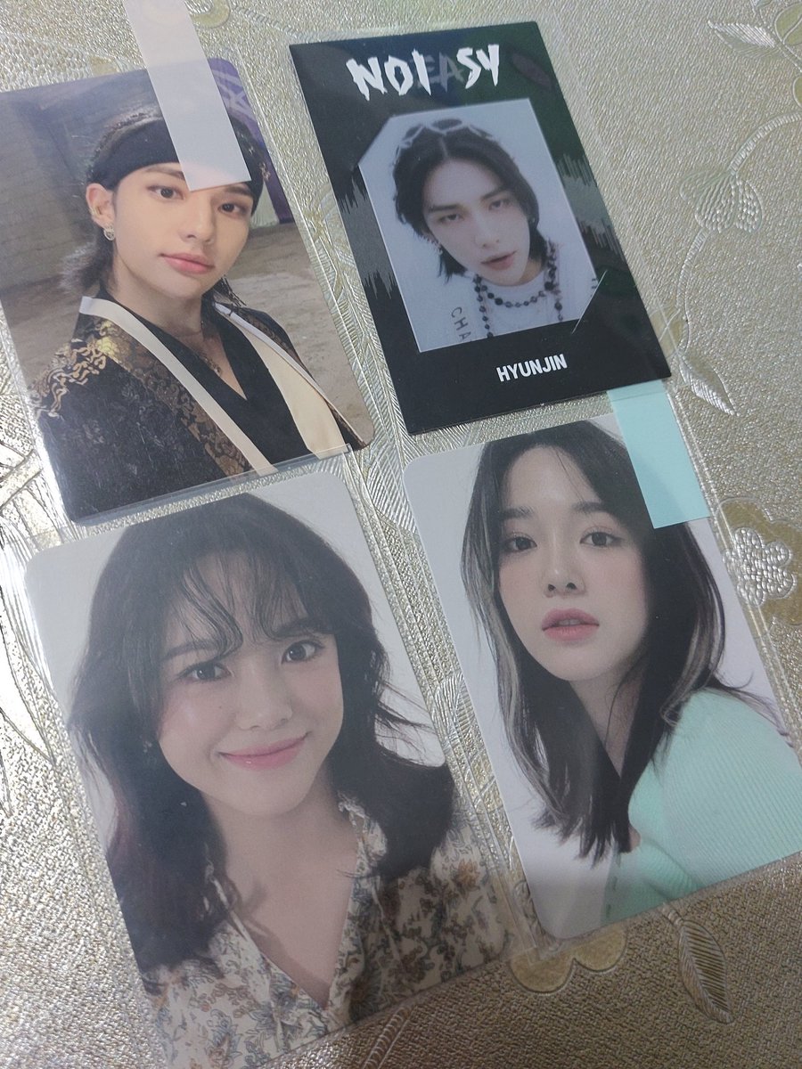 jyscartzs's tweet photo. #rinesmails ♡
— from: 💌 @27buys

sorry for the late fb pero hyunjin  sejeong arrived safely !! tysm for packing them well and for the free claims jxnsjznjs til' our next transaction pii ~❤❤❤❤ https://t.co/Ad9CcaqoyE