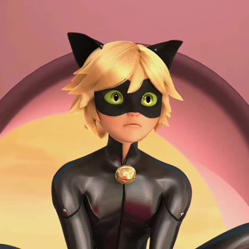 HE'S SO CUTE OMG????????