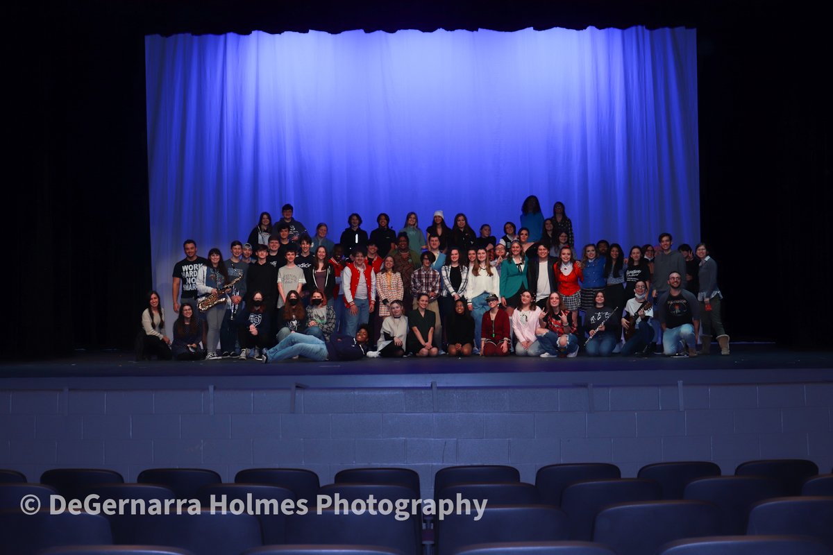 wshs_drama's tweet photo. That's a wrap! Thank you all so much for coming out and supporting these amazing students. We had an absolute blast!

Thank you to @Daniel_K_Hahn and the @dazzleawardsCLE for your support and letting us be apart of this amazing process. 
#heathersthemusical #dazzleawards https://t.co/nR31aaStjD