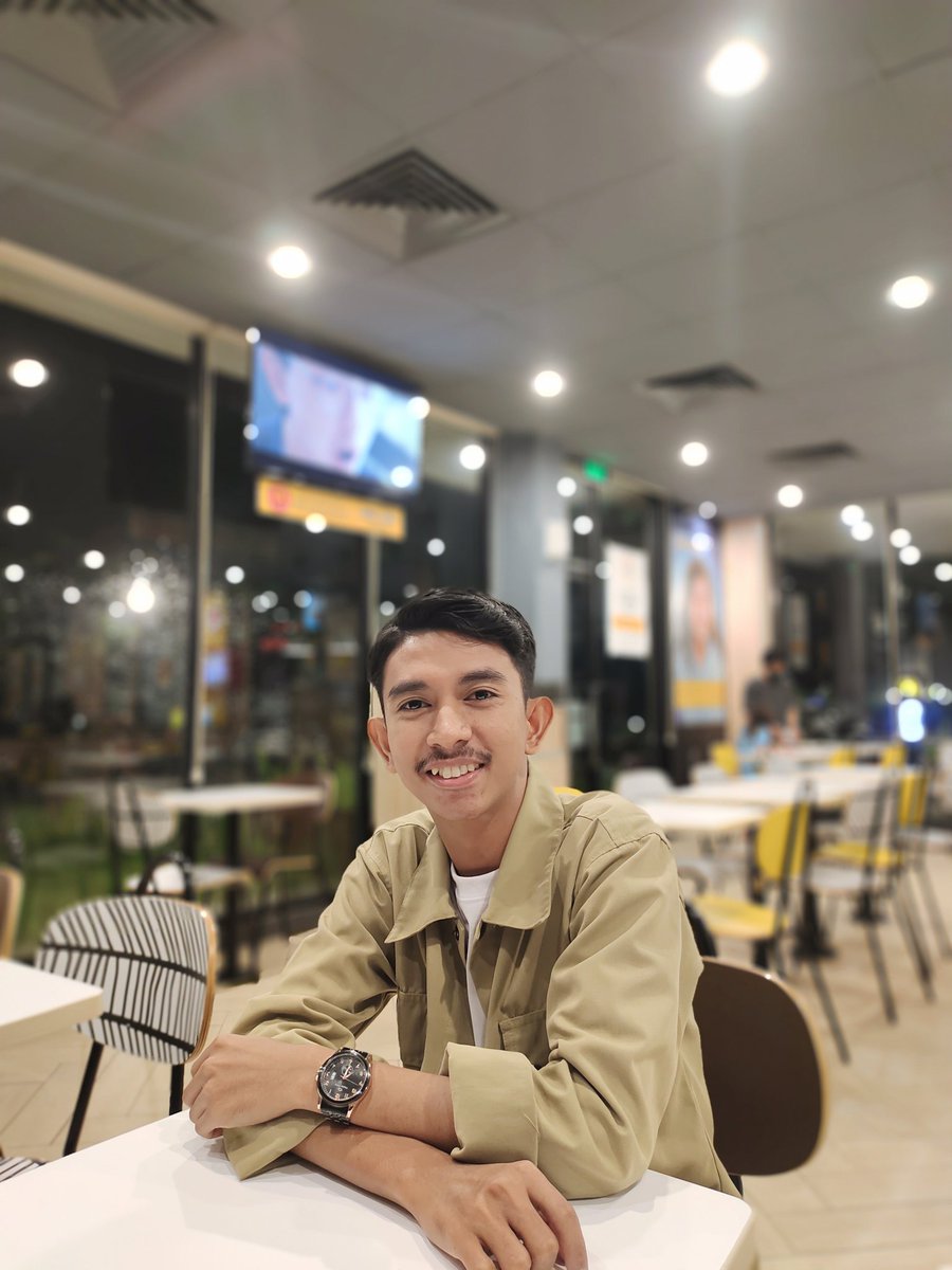 rahmatsyaid_12's tweet image. Hi.

#Trending #ViralVideo #viralTiktok #viralindo #Viral #tweter